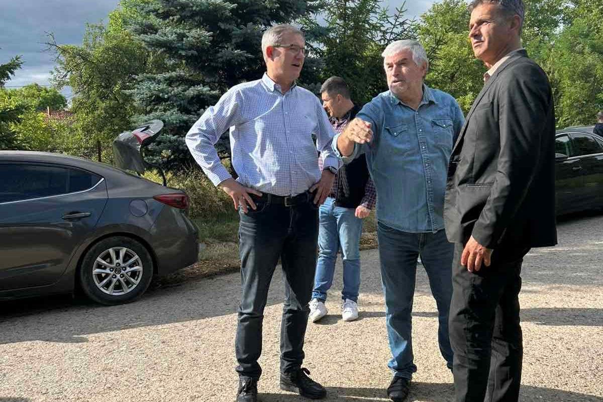 МИНИСТАР ПОЉОПРИВРЕДЕ, ШУМАРСТВА И ВОДОПРИВРЕДЕ ПРОФ ДР ДРАГАН ГЛAМOЧИЋ ОБИШАО ОПШТИНУ БЛАЦЕ