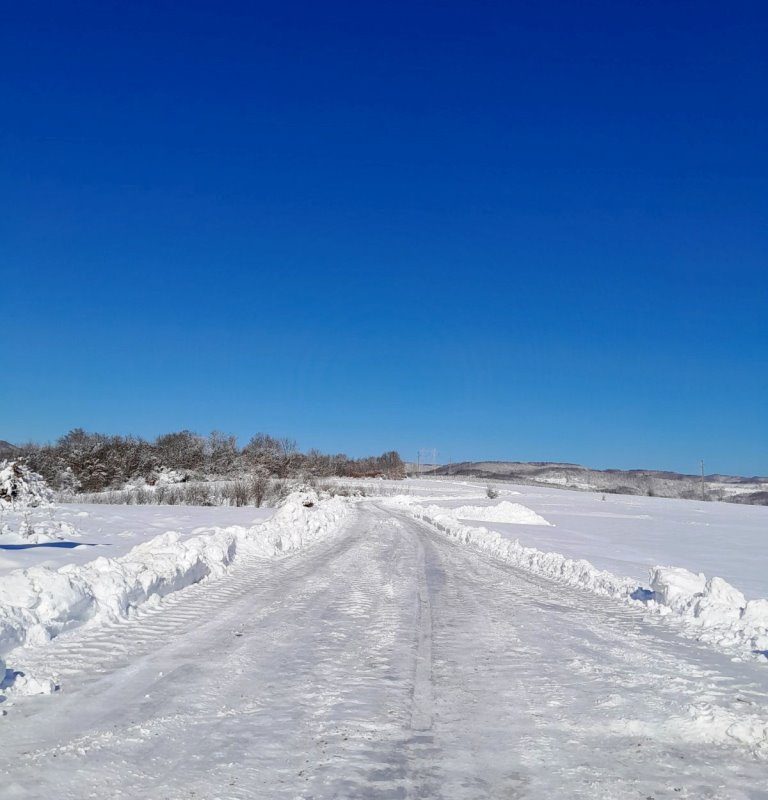 Сви приоритетни путни правци на територији општине Блаце су проходни